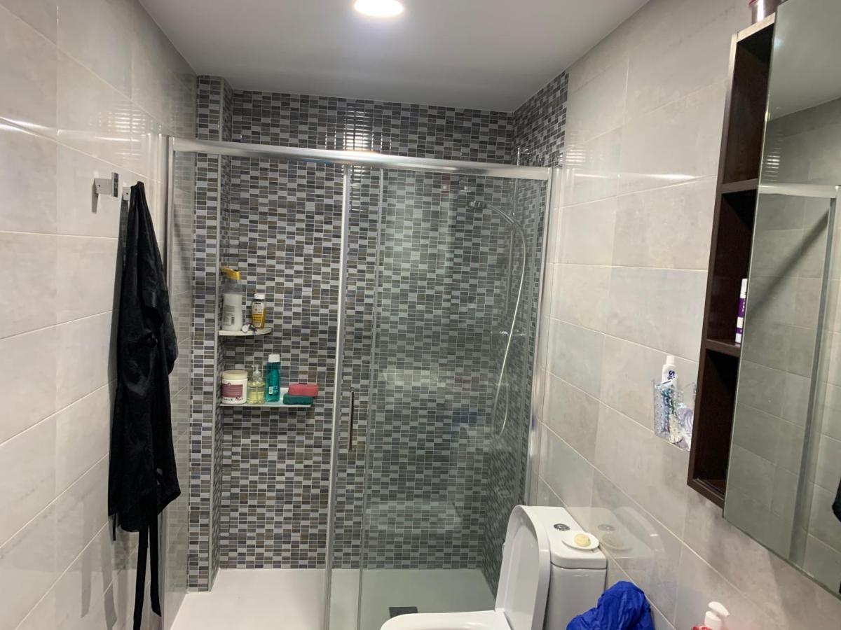 Habitacion Con Cama Individual, Piso Compartido En Avenida Blasco Ibanez Valencia Eksteriør billede