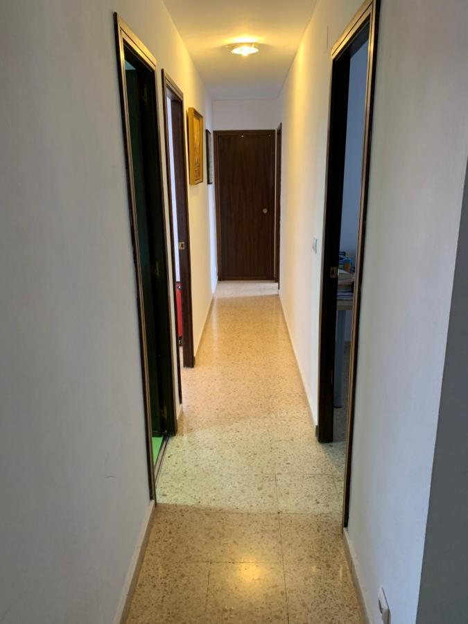 Habitacion Con Cama Individual, Piso Compartido En Avenida Blasco Ibanez Valencia Eksteriør billede