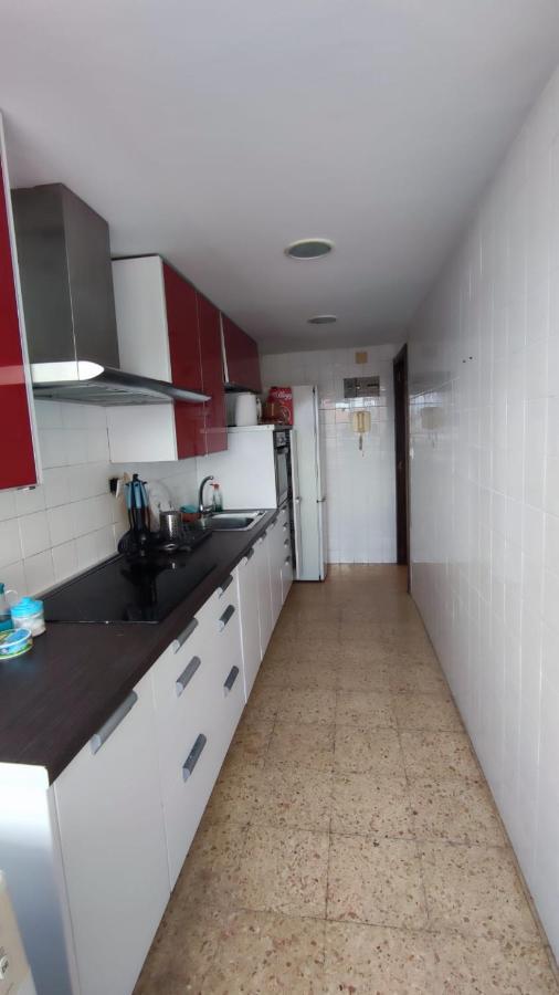 Habitacion Con Cama Individual, Piso Compartido En Avenida Blasco Ibanez Valencia Eksteriør billede